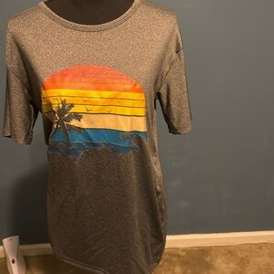 Item 78 NWOT Unisex T-Shirt Size S
